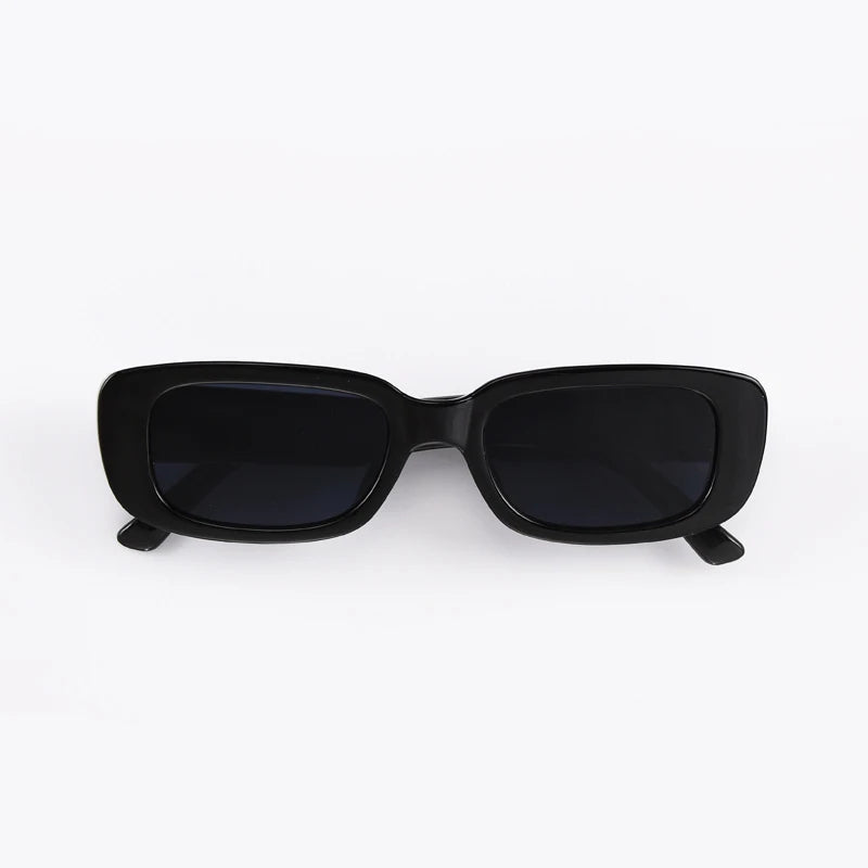 Hugo Shades – Retro Chic Sunglasses for a Stylish Look