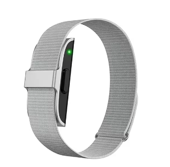 HealthTrack - IP68 Waterproof Fitness Pedometer