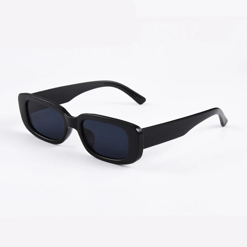 Hugo Shades – Retro Chic Sunglasses for a Stylish Look