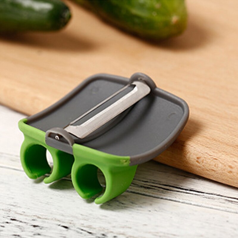 FingerGuard – Safe Vegetable Peeler for the Kitchen