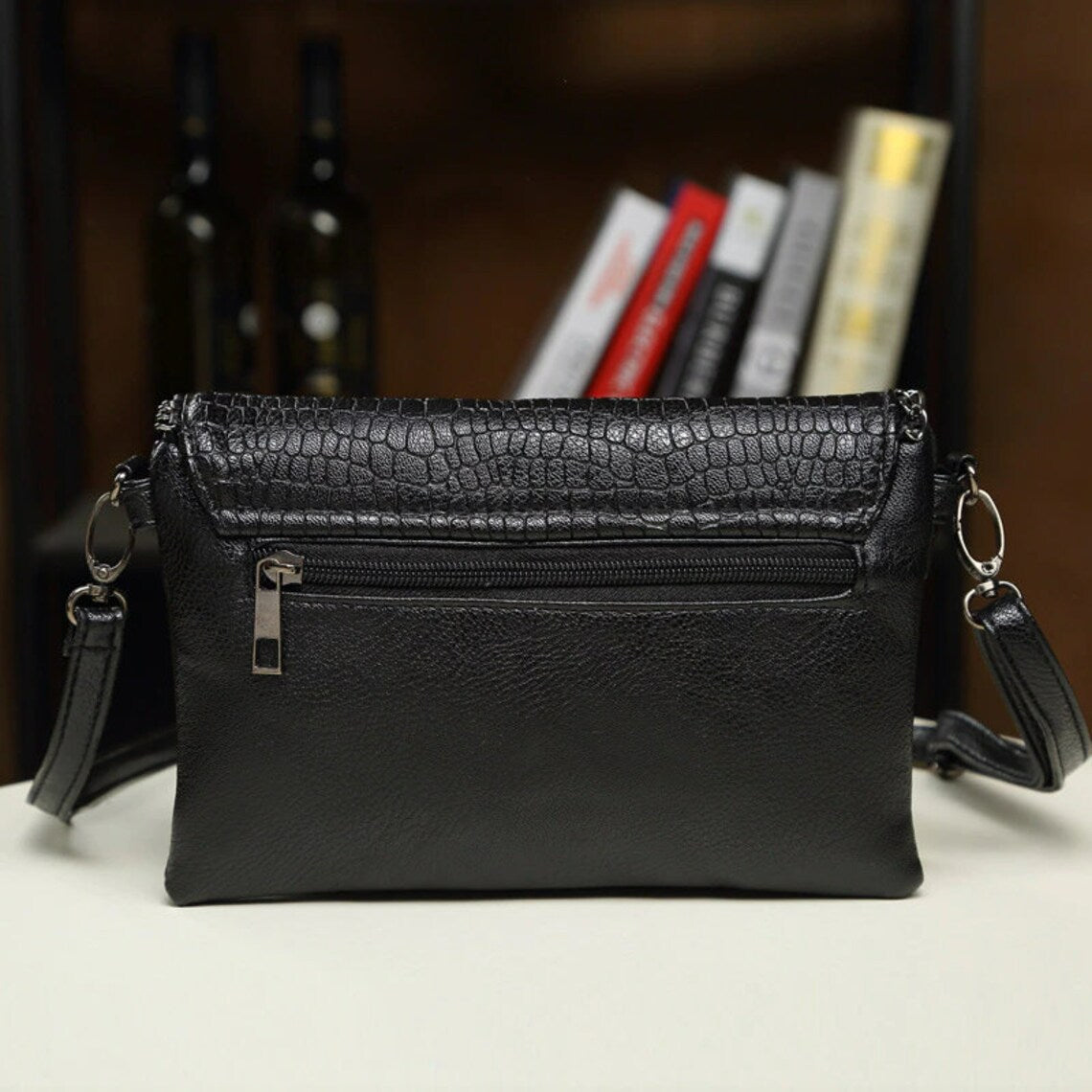 Alexa Clutch - Timeless Elegance in Fashion