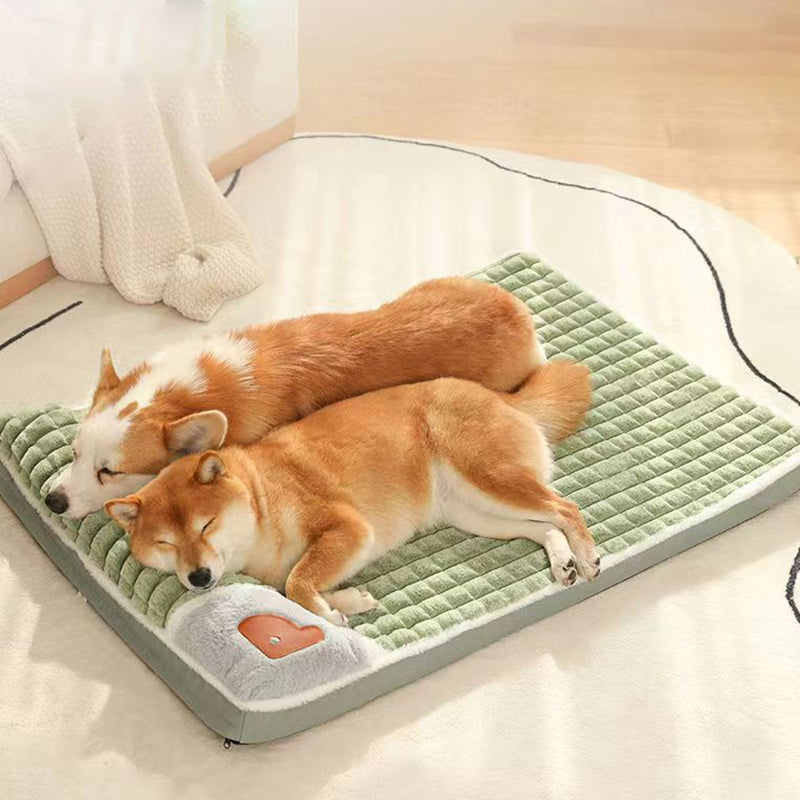 LuxePlush – Warm Dog Mat for Small & Medium Dogs