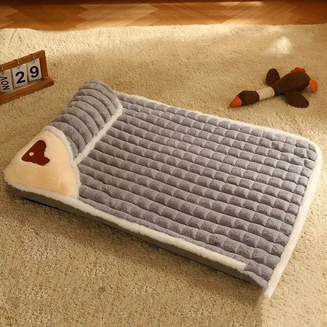 LuxePlush – Warm Dog Mat for Small & Medium Dogs