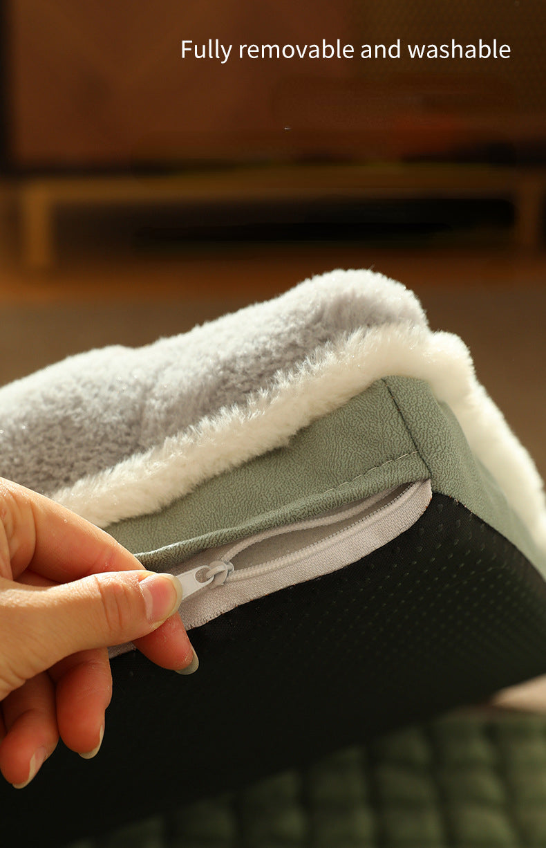 LuxePlush – Warm Dog Mat for Small & Medium Dogs