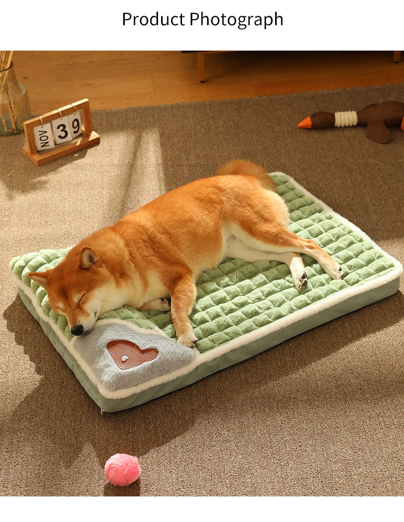 LuxePlush – Warm Dog Mat for Small & Medium Dogs