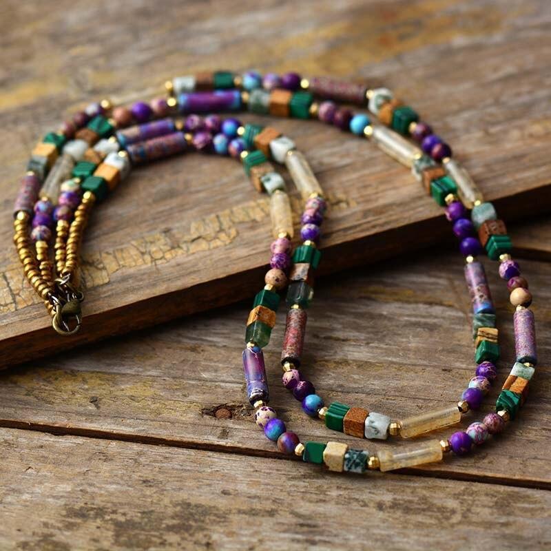 GemGlow Necklace - Elegant Gemstone Choker