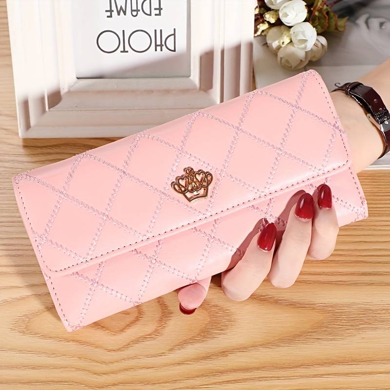ArgyleWallet - Triangular Wallet with Style