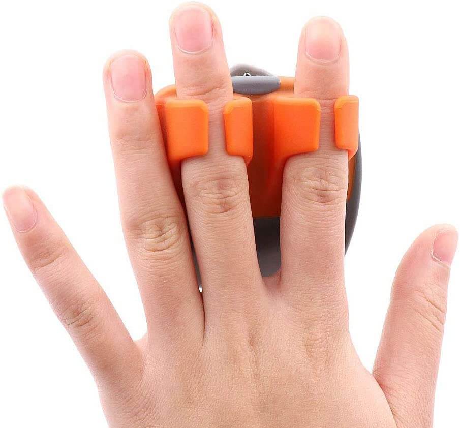FingerGuard – Safe Vegetable Peeler for the Kitchen