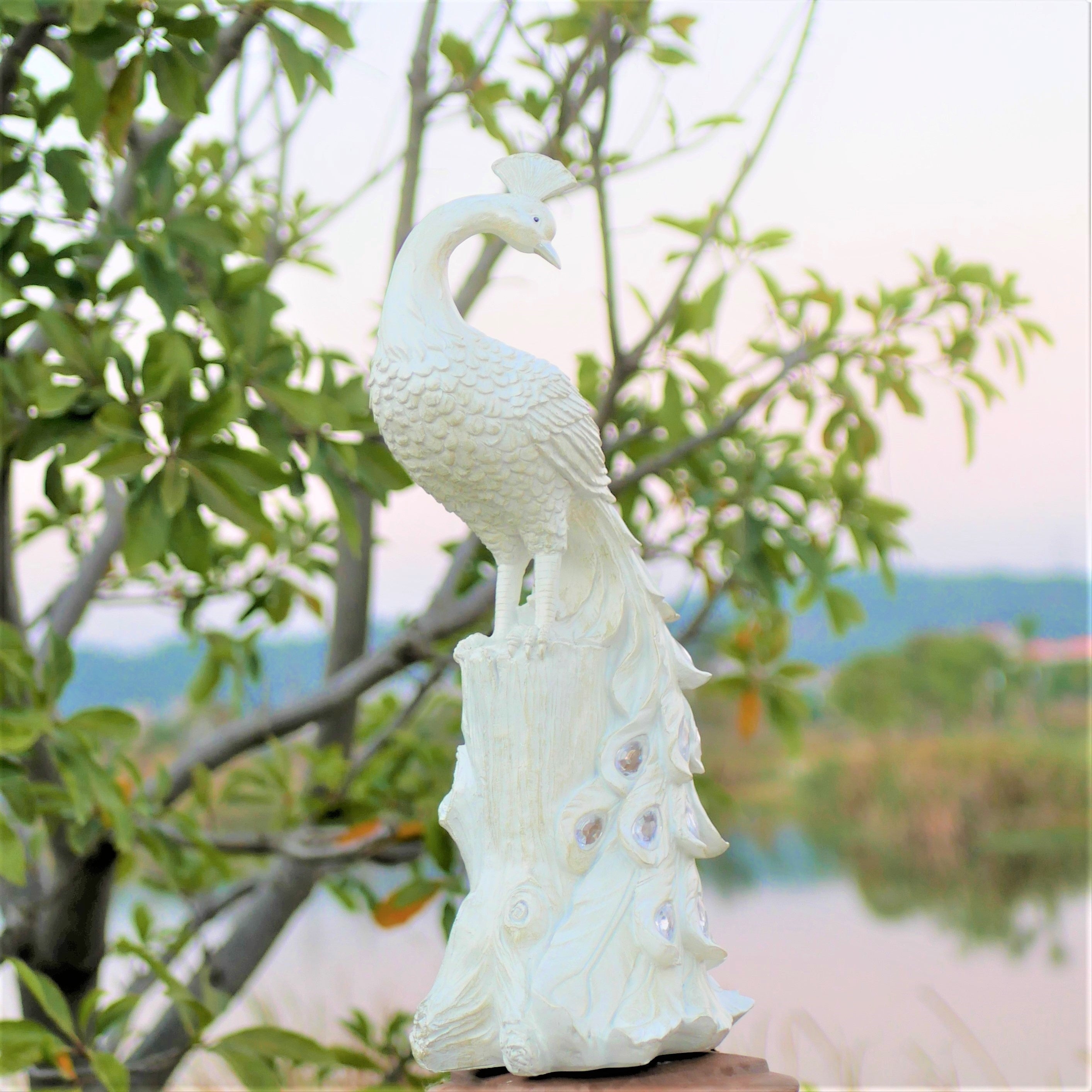 OlarPeacock – Colourful Solar Garden Stake