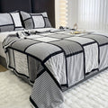 Luxury Plush Blanket with Trendy Stripe Print – Ultimate Comfort