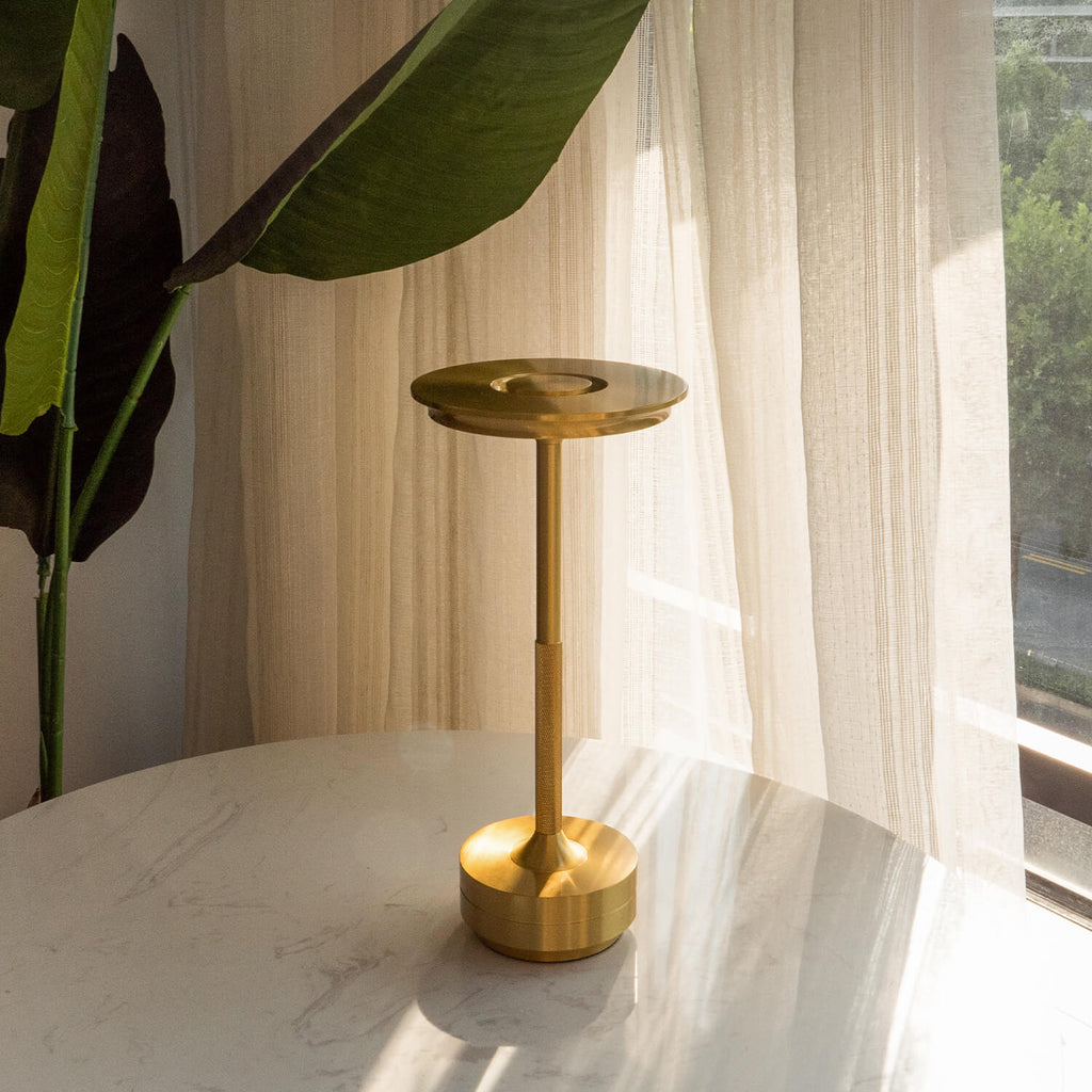 Lumiglow - Elegant Wireless Designer Lamp for Atmospheric Lighting
