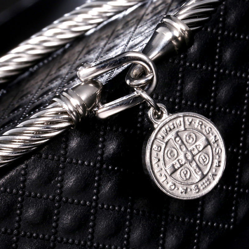Benedetta – Elegant Saint Benedict charm bracelet
