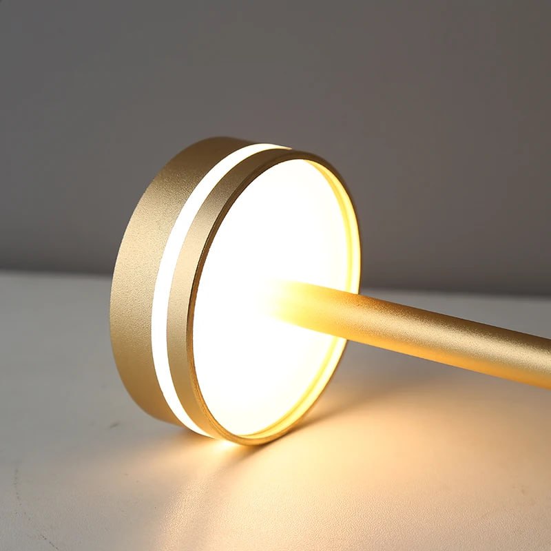 StellarGlow - Wireless Outdoor Lamp with Customizable Lighting