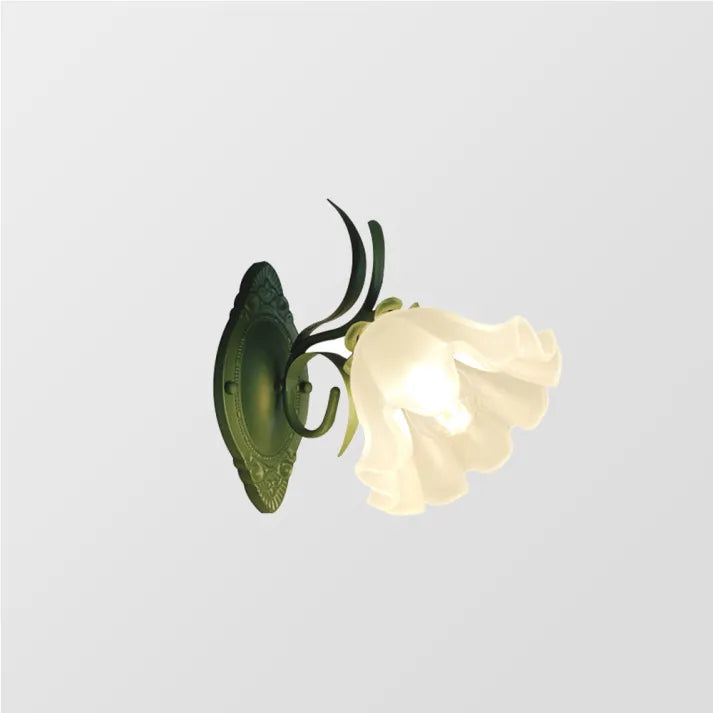 LilyGlow Wall Lamp - Elegant Nature-Inspired Lighting