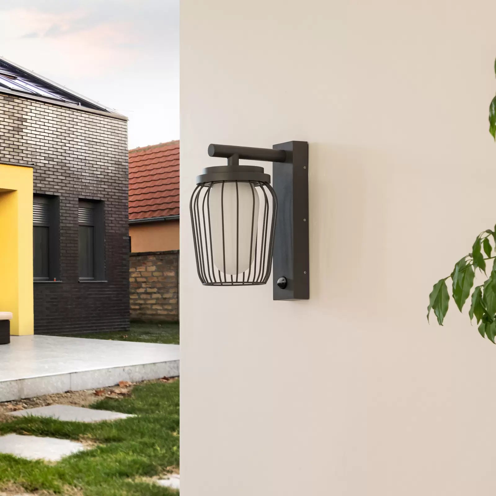 EclatChandan – Modern Wall Lamp with Motion Sensor