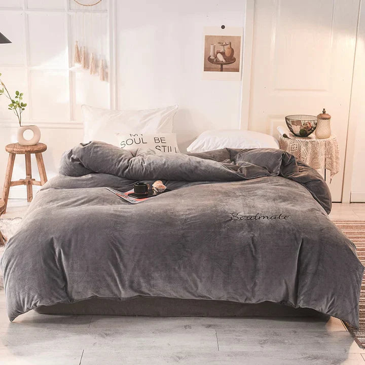 SilkCloud Duvet Cover - Cozy Fleece Duvet Cover for an Unmatched Sleep Experience