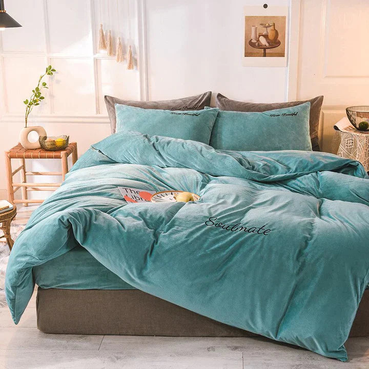 SilkCloud Duvet Cover - Cozy Fleece Duvet Cover for an Unmatched Sleep Experience