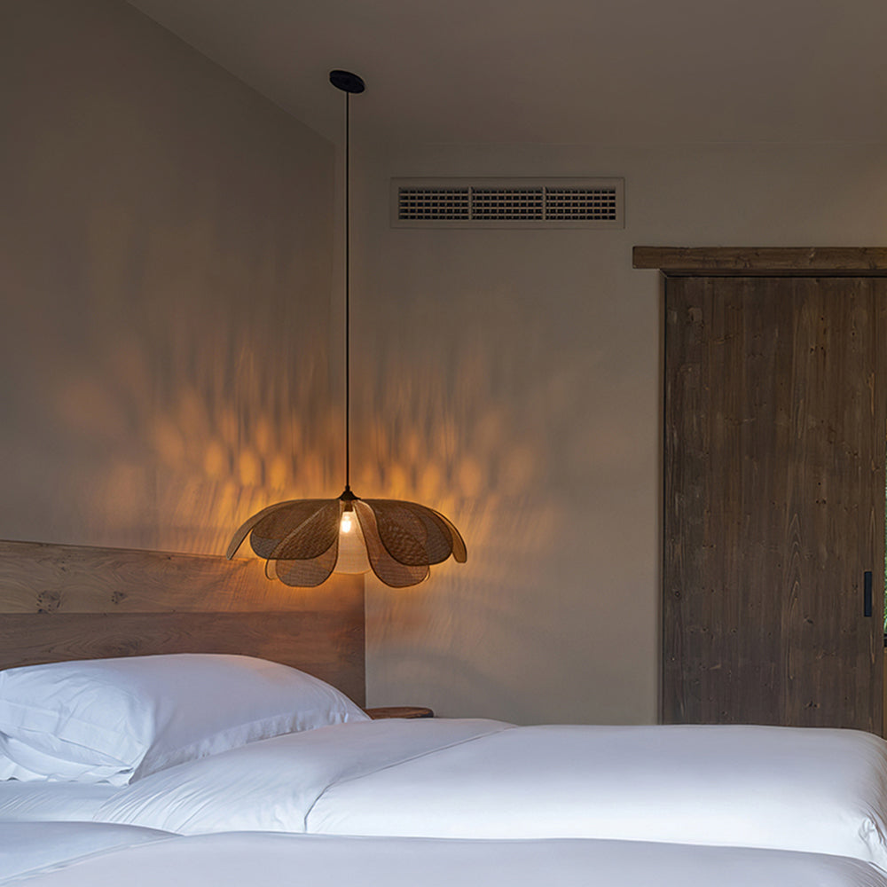 NaturelChic Lamp - Elegant Rattan Pendant Light for Bedroom