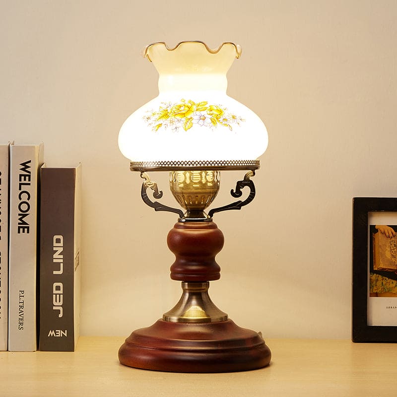 GlowSophie – Classic Table Lamp in Deep Red Ceramic