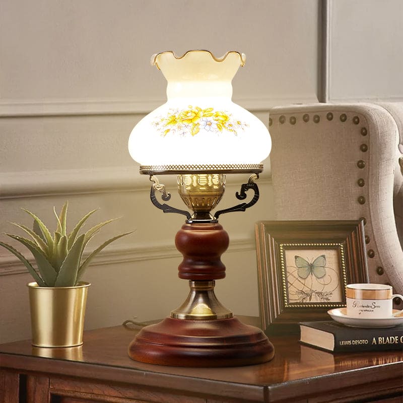 GlowSophie – Classic Table Lamp in Deep Red Ceramic
