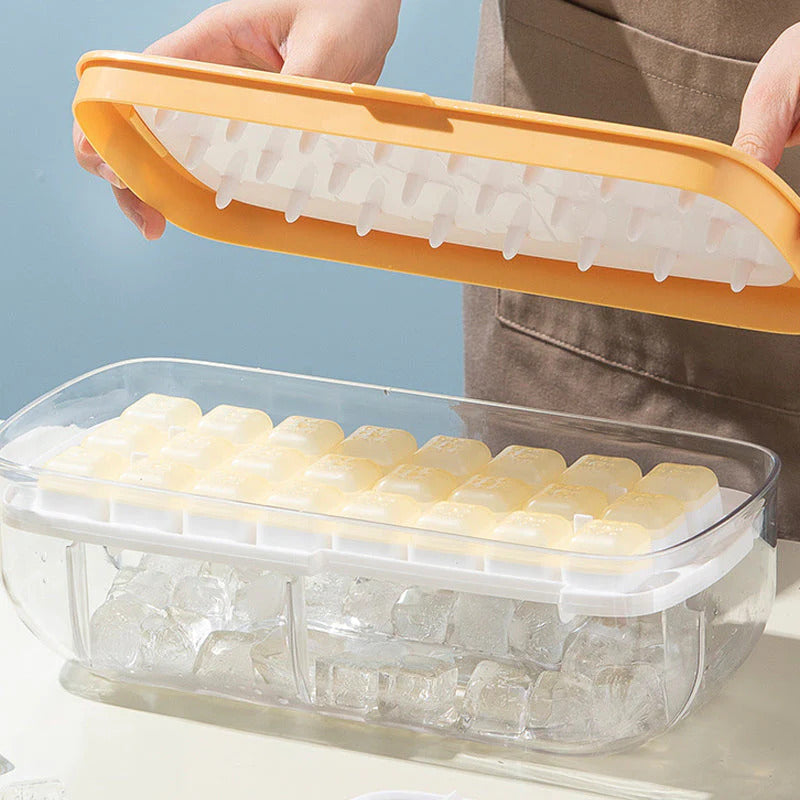 CoolCatcher – Convenient Ice Cube Maker with Collection Bin