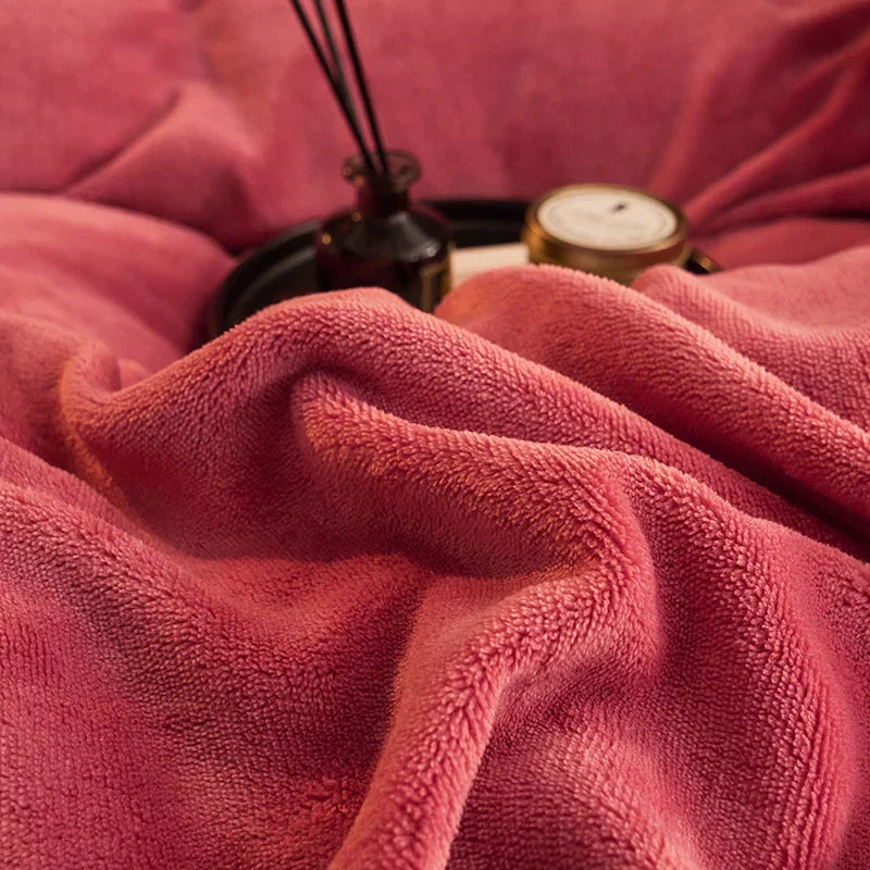 PlushHaven Luxe Velvet Duvet Cover Set – King Size Warmth & Comfort