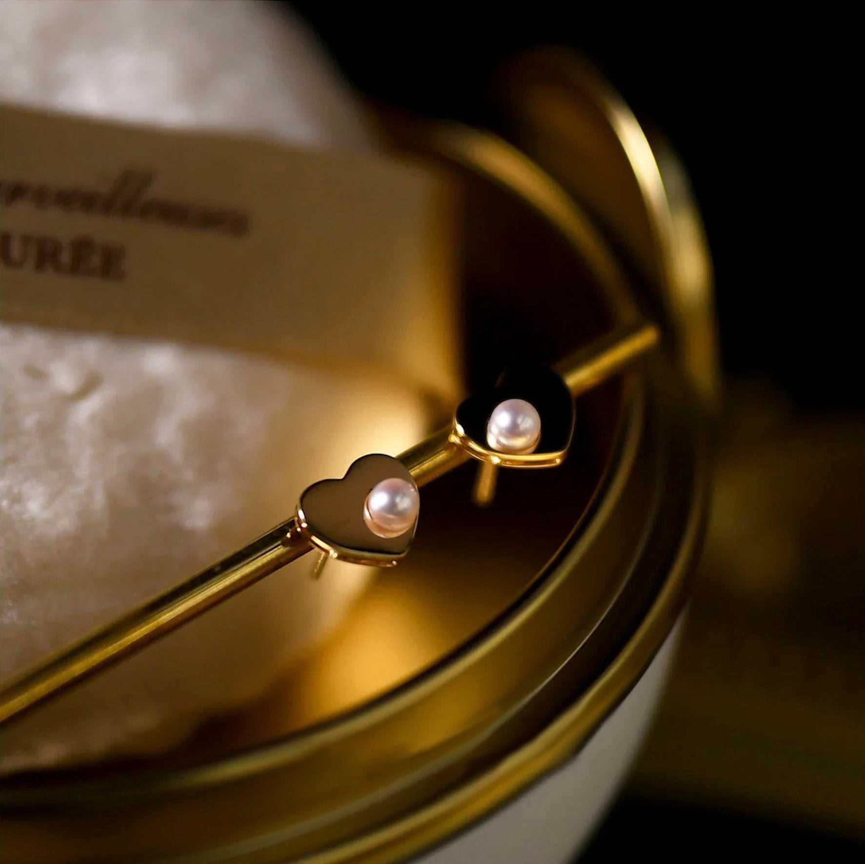 Amelie Heart Studs - Elegant Pearl Earrings