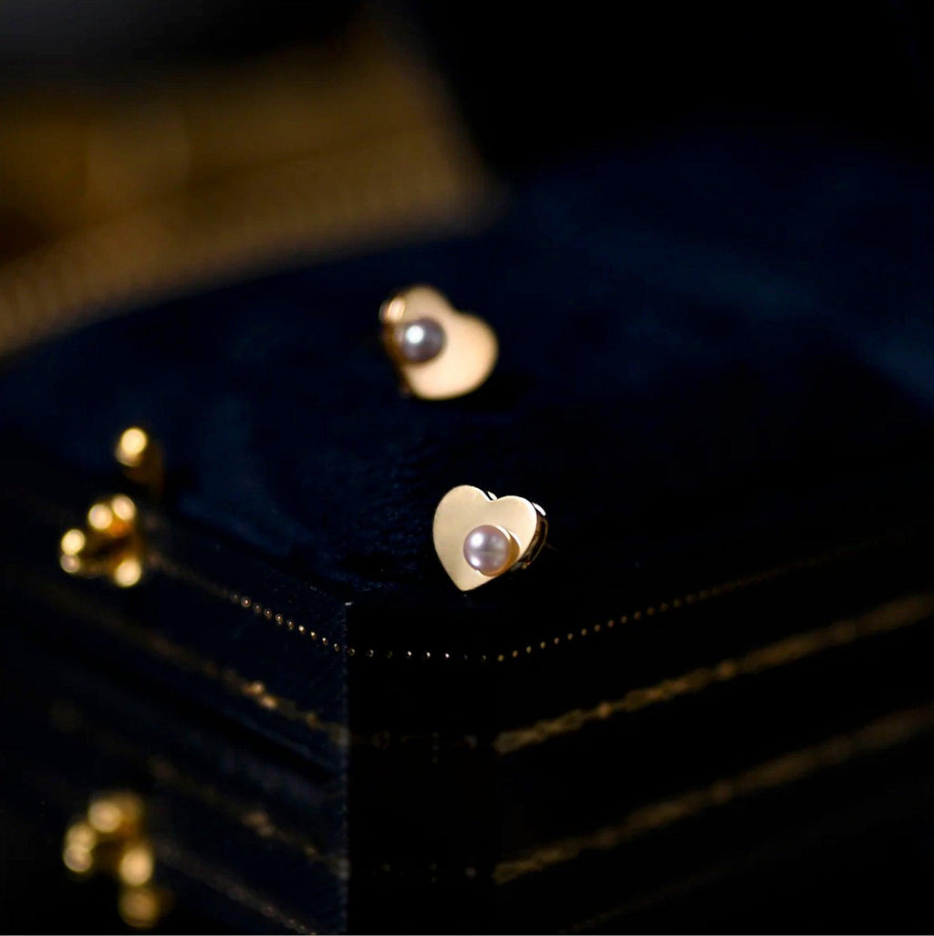 Amelie Heart Studs - Elegant Pearl Earrings