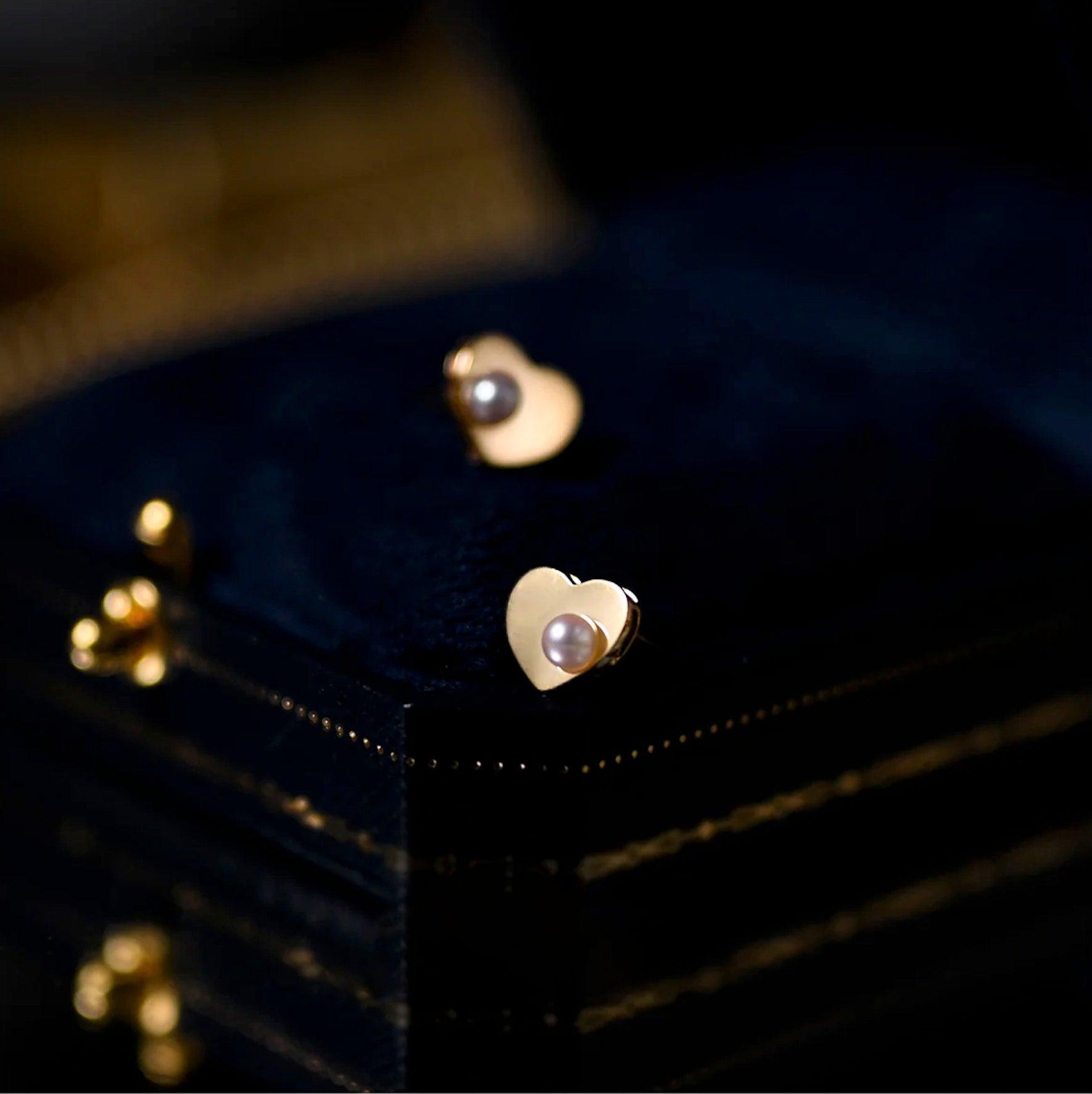 Amelie Heart Studs - Elegant Pearl Earrings