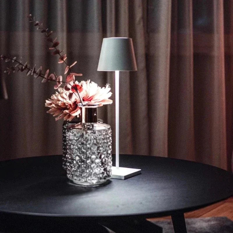 Nora Light – Cordless Table Lamp with Dimming Function