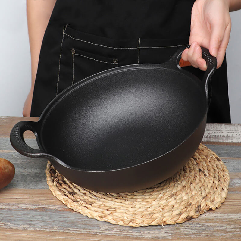 CastePrima Pan - Durable Non-Stick & Wooden Lid