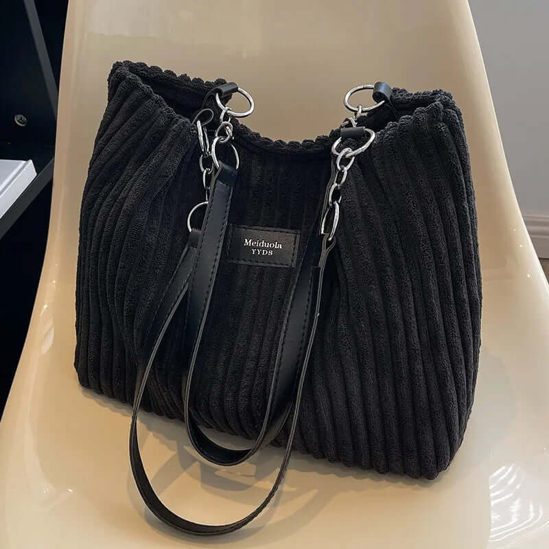 VelvetLuxe Bag - Elegant and Luxurious Women's Bag