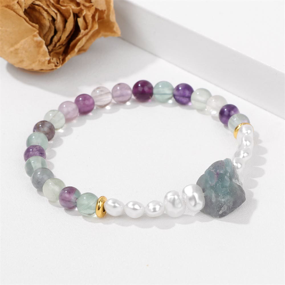 Eline's Enchanting Natural Crystal Bead Bracelet