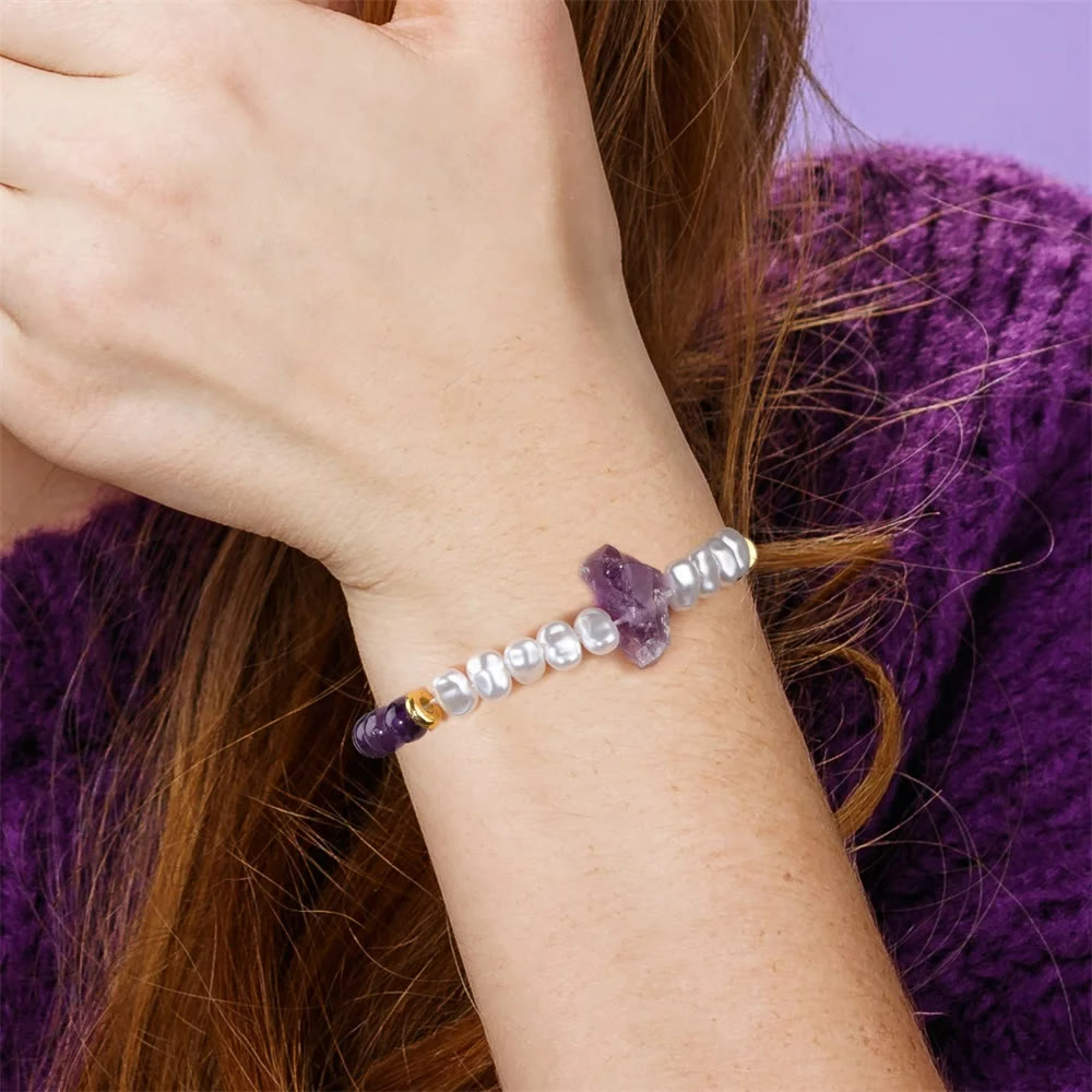 Eline's Enchanting Natural Crystal Bead Bracelet