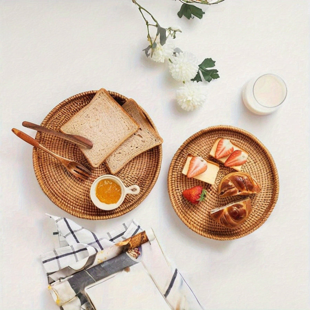 RattanCharm - Elegant Handwoven Rattan Serving Dish