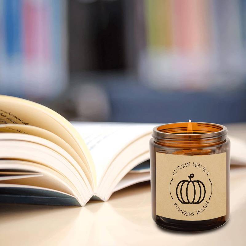 AutumnGlow – Scented Candle with Autumn Leaves & Pumpkins