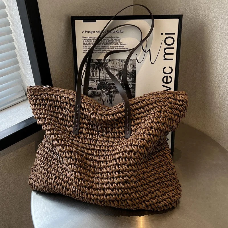 Dionne – Elegant Leather Handbag for Women