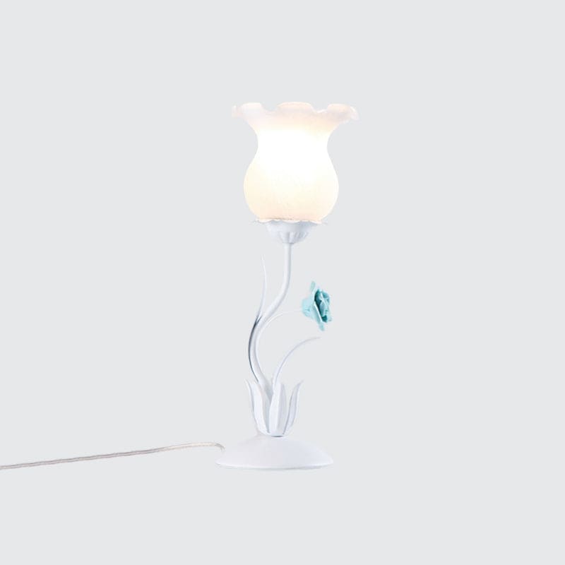 FloraGlow - Elegant Table Lamp with Floral Design