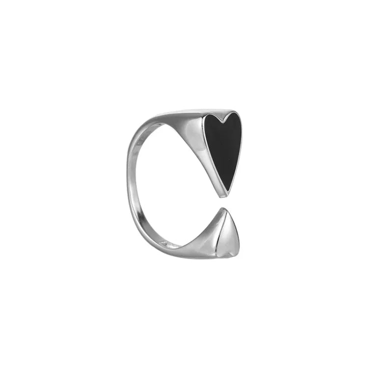 Adjustable Symmetrical Heart Ring - The Enchanting Evelyn