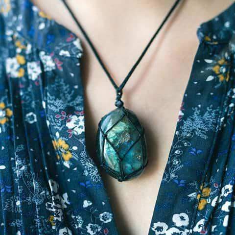 Aris DragonHeart Necklace – Mystic Labradorite Jewelry