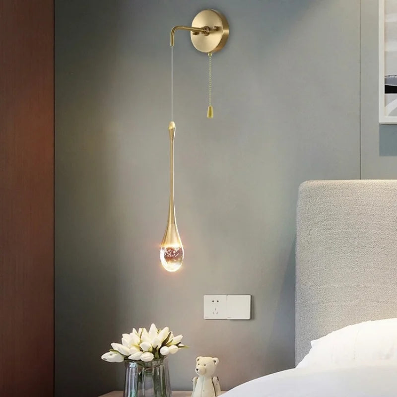 Elegant Teardrop-shaped Wall Lamp - Luxury for Your Interior