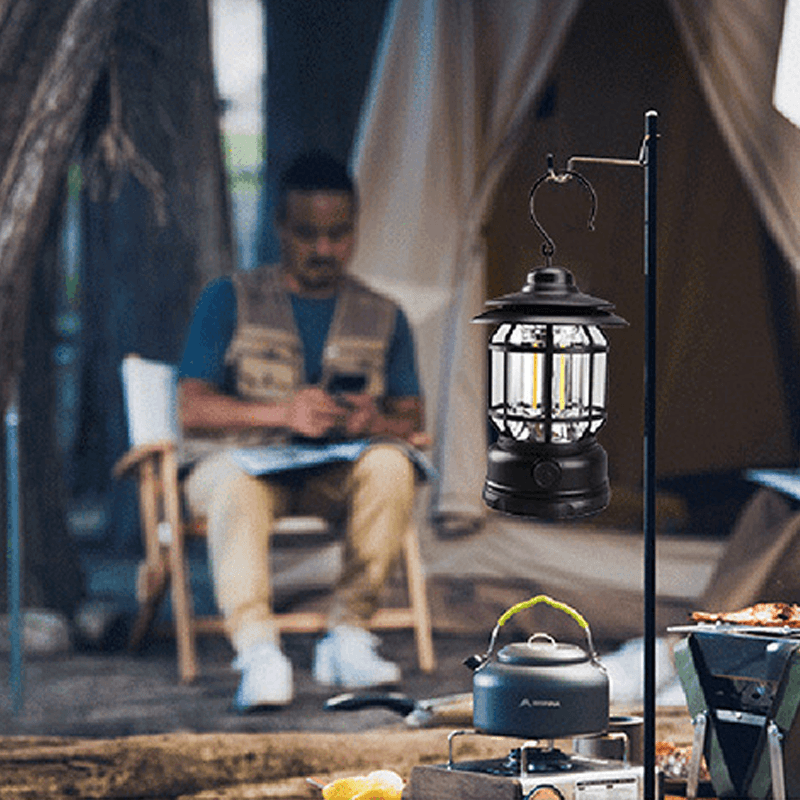 Éclaireur Vintage Garden Lamp - Retro Portable Lantern for Outdoor Adventures