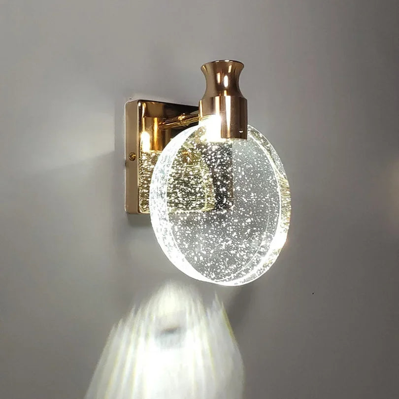 LumièreCéleste – Elegant Golden Wall Lamp for Atmospheric Interiors
