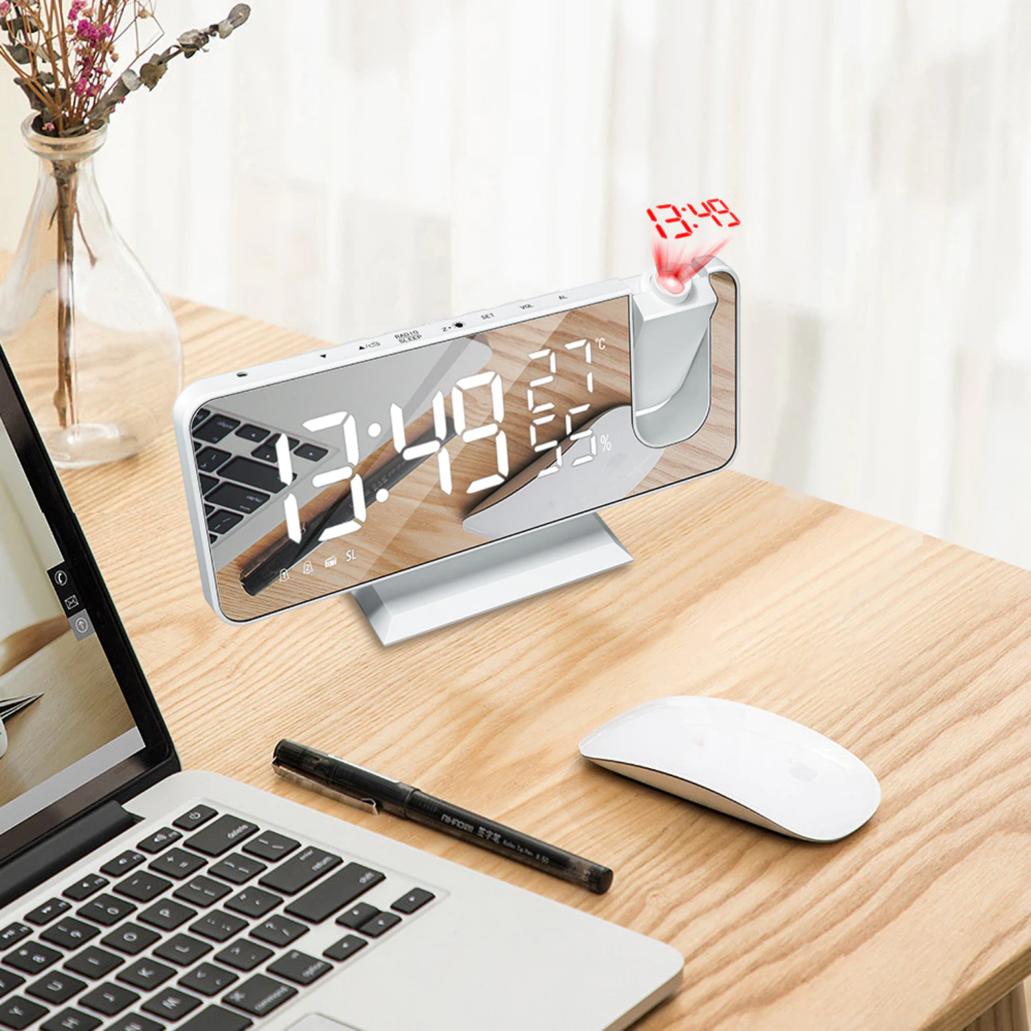 Astronatic - Innovative LED Projector Alarm Clock with USB