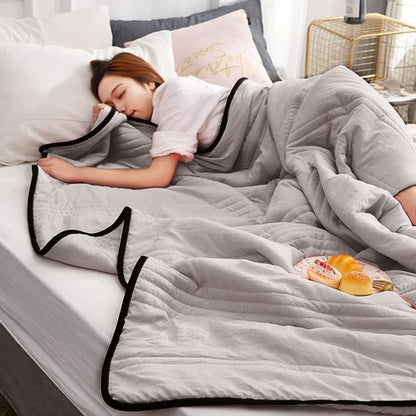 CoolBreeze - Breathable and Cooling Summer Duvet