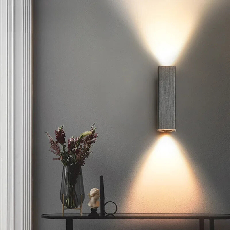 GlowLuxe - Stylish LED Wall Lamp for Bedroom