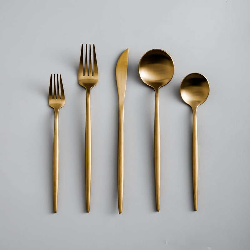 Modern Luxury Stainless Steel Cutlery Set in Stylish Colors