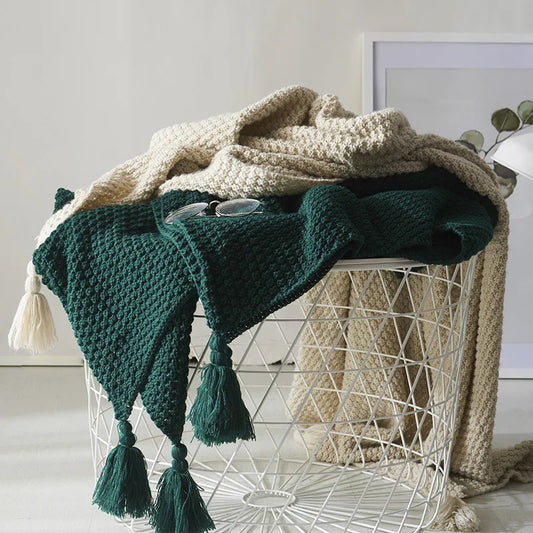 NordicCozy - Handwoven Wool Blanket with Fringe