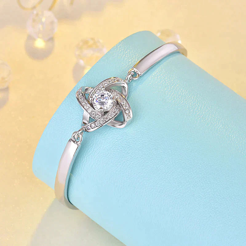 Stylish Love Knot Bracelet | Perfect for Everyday Wear!