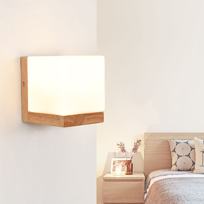 EcoChic Cube Wall Light – Sustainable & Modern Design
